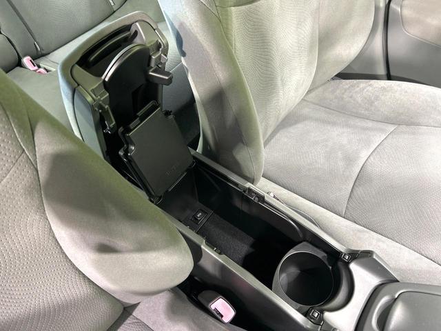 プリウス Sツーリングセレクション ナビ バックカメラ スマートキー LEDヘッドライト 純正17インチAW Bluetooth ETC オートライト オートエアコン CD/DVD再生 禁煙車 ワンオーナー(34枚目)