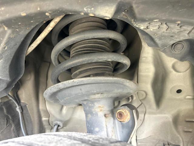 シエンタ Ｇ　モデリスタエアロ　両側パワスラ　純正ナビ　バックカメラ　Ｂｌｕｅｔｏｏｔｈ　ＥＴＣ　スマートキー　７人乗　ＬＥＤヘッド　オートライト　オートエアコン　フォグライト　純正１６アルミ　革巻きステアリング（22枚目）