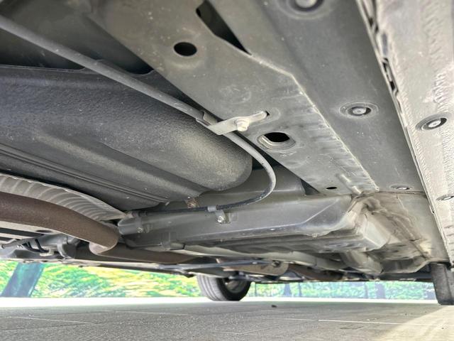 シエンタ Ｇ　モデリスタエアロ　両側パワスラ　純正ナビ　バックカメラ　Ｂｌｕｅｔｏｏｔｈ　ＥＴＣ　スマートキー　７人乗　ＬＥＤヘッド　オートライト　オートエアコン　フォグライト　純正１６アルミ　革巻きステアリング（23枚目）