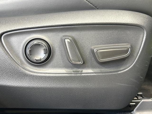 ハリアーハイブリッド Z レザーパッケージ 純正12.3型ナビ 全周囲カメラ JBLサウンドシステム デジタルインナーミラー シ-トベンチレ-ション 黒革シート パワーバックドア LEDヘッドライト ETC 禁煙車 ワンオーナー(31枚目)