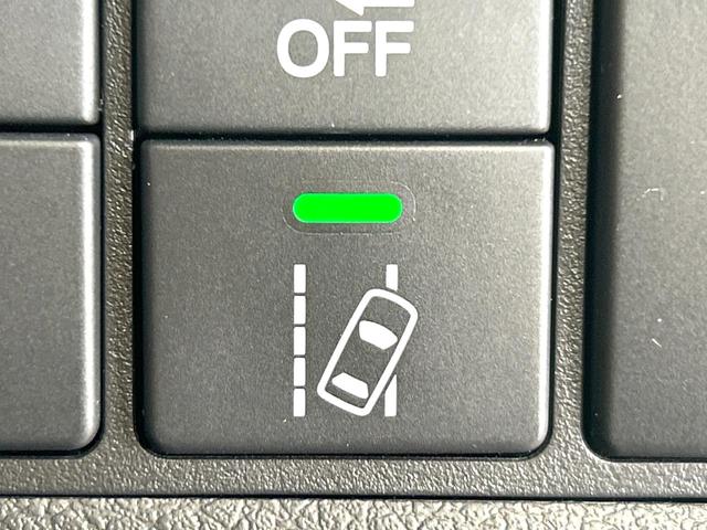 ジェイド ハイブリッドX 黒革シート 後席モニター メーカーナビ サイドカメラ バックカメラ ホンダセンシング アダプティブクルーズコントロール スマートキー LEDヘッドライト 純正17アルミ 誤発進抑制機能 ETC(31枚目)