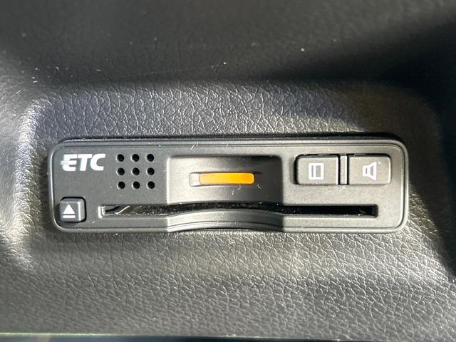 ジェイド ハイブリッドX 黒革シート 後席モニター メーカーナビ サイドカメラ バックカメラ ホンダセンシング アダプティブクルーズコントロール スマートキー LEDヘッドライト 純正17アルミ 誤発進抑制機能 ETC(40枚目)