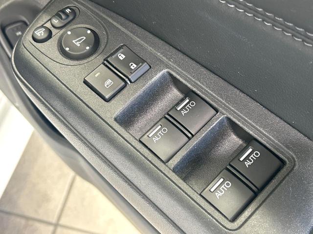 ジェイド ハイブリッドX 黒革シート 後席モニター メーカーナビ サイドカメラ バックカメラ ホンダセンシング アダプティブクルーズコントロール スマートキー LEDヘッドライト 純正17アルミ 誤発進抑制機能 ETC(46枚目)