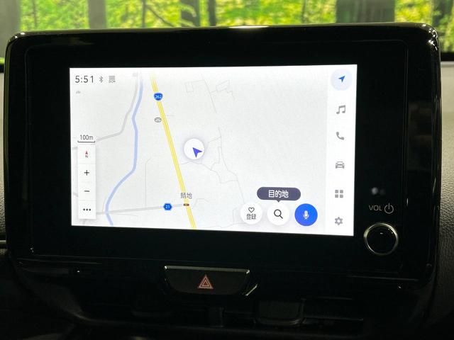 ヤリスクロス Ｚ　２トーンカラー　純正８型ナビ　全周囲カメラ　シ－トヒ－タ－　ステアリングヒーター　セ－フティセンス　レーダークルーズコントロール　ブラインドスポットモニター　ドラレコ　ＥＴＣ　禁煙車　ワンオーナー（3枚目）