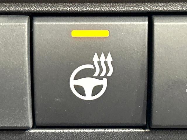 ヤリスクロス Ｚ　２トーンカラー　純正８型ナビ　全周囲カメラ　シ－トヒ－タ－　ステアリングヒーター　セ－フティセンス　レーダークルーズコントロール　ブラインドスポットモニター　ドラレコ　ＥＴＣ　禁煙車　ワンオーナー（7枚目）