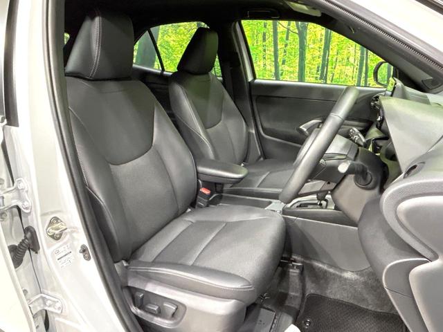 ヤリスクロス Ｚ　２トーンカラー　純正８型ナビ　全周囲カメラ　シ－トヒ－タ－　ステアリングヒーター　セ－フティセンス　レーダークルーズコントロール　ブラインドスポットモニター　ドラレコ　ＥＴＣ　禁煙車　ワンオーナー（8枚目）