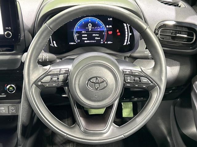 ヤリスクロス Ｚ　２トーンカラー　純正８型ナビ　全周囲カメラ　シ－トヒ－タ－　ステアリングヒーター　セ－フティセンス　レーダークルーズコントロール　ブラインドスポットモニター　ドラレコ　ＥＴＣ　禁煙車　ワンオーナー（11枚目）