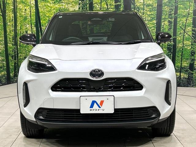 ヤリスクロス Ｚ　２トーンカラー　純正８型ナビ　全周囲カメラ　シ－トヒ－タ－　ステアリングヒーター　セ－フティセンス　レーダークルーズコントロール　ブラインドスポットモニター　ドラレコ　ＥＴＣ　禁煙車　ワンオーナー（14枚目）