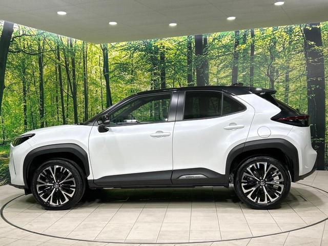 ヤリスクロス Ｚ　２トーンカラー　純正８型ナビ　全周囲カメラ　シ－トヒ－タ－　ステアリングヒーター　セ－フティセンス　レーダークルーズコントロール　ブラインドスポットモニター　ドラレコ　ＥＴＣ　禁煙車　ワンオーナー（22枚目）