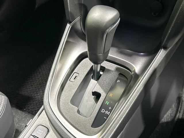 ヤリスクロス Ｚ　２トーンカラー　純正８型ナビ　全周囲カメラ　シ－トヒ－タ－　ステアリングヒーター　セ－フティセンス　レーダークルーズコントロール　ブラインドスポットモニター　ドラレコ　ＥＴＣ　禁煙車　ワンオーナー（50枚目）