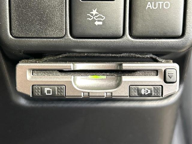 アクア Ｓ　中期　純正ナビ　セ－フティセンス　スマートキー　ＥＴＣ　純正ＯＰ１５インチＡＷ　オートハイビーム　オートライト　オートエアコン　Ｂｌｕｅｔｏｏｔｈ　ＣＤ／ＤＶＤ再生　地デジ　禁煙車　ワンオーナー（6枚目）