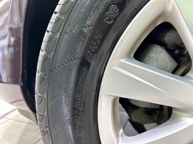 アクア Ｓ　中期　純正ナビ　セ－フティセンス　スマートキー　ＥＴＣ　純正ＯＰ１５インチＡＷ　オートハイビーム　オートライト　オートエアコン　Ｂｌｕｅｔｏｏｔｈ　ＣＤ／ＤＶＤ再生　地デジ　禁煙車　ワンオーナー（22枚目）