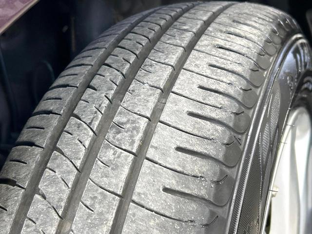 アクア Ｓ　中期　純正ナビ　セ－フティセンス　スマートキー　ＥＴＣ　純正ＯＰ１５インチＡＷ　オートハイビーム　オートライト　オートエアコン　Ｂｌｕｅｔｏｏｔｈ　ＣＤ／ＤＶＤ再生　地デジ　禁煙車　ワンオーナー（24枚目）