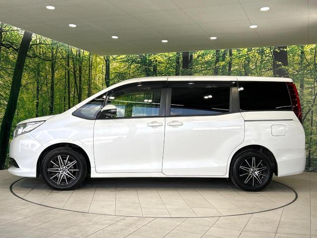 ノア Ｘ　ディライトプラス　純正９型ナビ　フリップダウンモニター　バックカメラ　両側パワスラ　セ－フティセンス　スマートキー　ドラレコ　ＥＴＣ　ＬＥＤヘッドライト　Ｂｌｕｅｔｏｏｔｈ　禁煙車　ワンオーナー（30枚目）