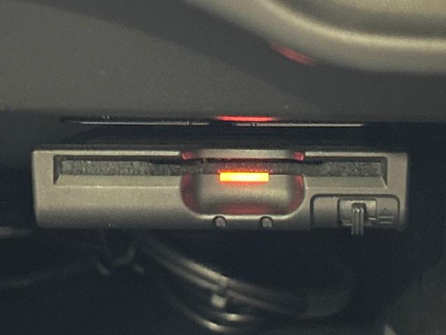 ノート メダリスト 純正ナビ 全周囲カメラ ドラレコ ETC ハ-フレザ-シ-ト インテリキー Bluetooth 純正革巻きステアリング オートエアコン 純正14インチAW 禁煙車 ワンオーナー(6枚目)