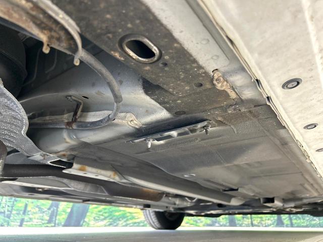 ノート メダリスト 純正ナビ 全周囲カメラ ドラレコ ETC ハ-フレザ-シ-ト インテリキー Bluetooth 純正革巻きステアリング オートエアコン 純正14インチAW 禁煙車 ワンオーナー(21枚目)