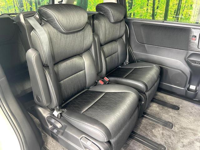 オデッセイハイブリッド ハイブリッドアブソルート・ホンダセンシングＥＸパック　純正ナビ　フリップダウンモニター　バックカメラ　両側パワスラ　ホンダセンシング　アダプティブクルーズコントロール　ドラレコ　ＥＴＣ　ＬＥＤヘッドライト　ハーフレザーシート　純正１７インチＡＷ　禁煙車（10枚目）