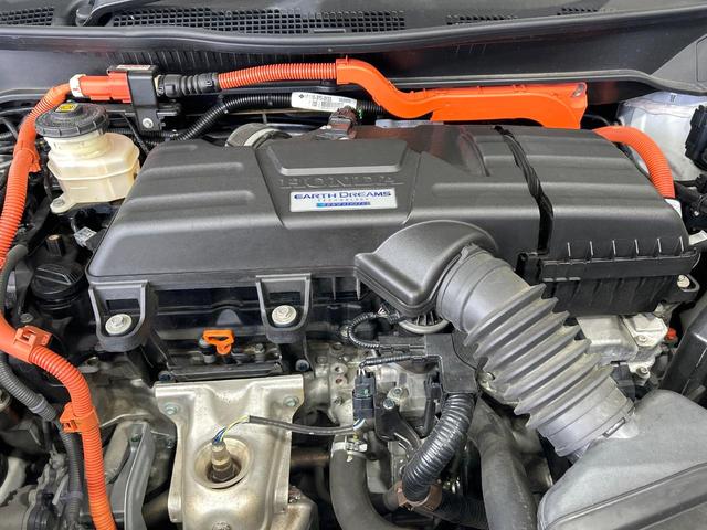 オデッセイハイブリッド ハイブリッドアブソルート・ホンダセンシングＥＸパック　純正ナビ　フリップダウンモニター　バックカメラ　両側パワスラ　ホンダセンシング　アダプティブクルーズコントロール　ドラレコ　ＥＴＣ　ＬＥＤヘッドライト　ハーフレザーシート　純正１７インチＡＷ　禁煙車（20枚目）