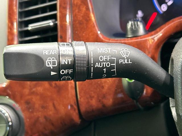 ＭＰＶ ２３Ｔ　ターボ　純正ナビ　フリップダウンモニター　バックカメラ　両側パワスラ　ＨＩＤヘッドライト　スマートキー　リアオ－トエアコン　ＥＴＣ　オ－トエアコン　禁煙車　ワンオーナー（35枚目）