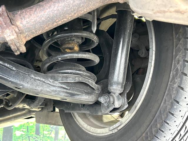 ＭＰＶ ２３Ｔ　ターボ　純正ナビ　フリップダウンモニター　バックカメラ　両側パワスラ　ＨＩＤヘッドライト　スマートキー　リアオ－トエアコン　ＥＴＣ　オ－トエアコン　禁煙車　ワンオーナー（44枚目）