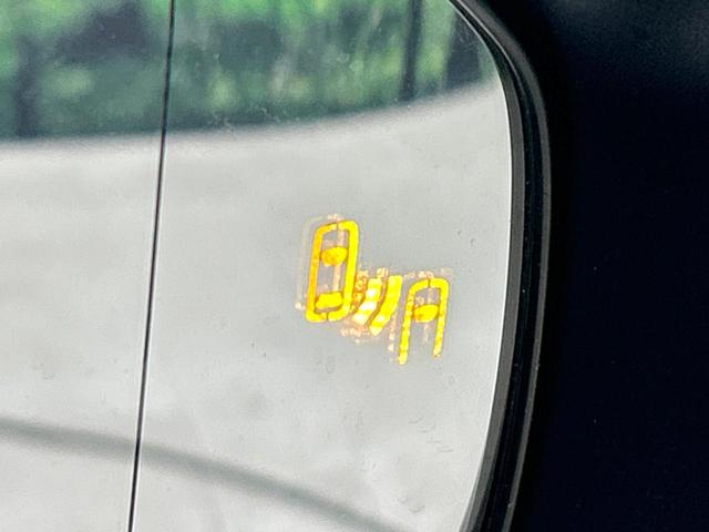 プリウス Ｚ　パノラマルーフ　モデリスタエアロ　純正１２．３型ナビ　全周囲カメラ　シ－トベンチレ－ション　セ－フティセンス　レーダークルーズコントロール　ブラインドスポットモニター　ステアリングヒータ－　禁煙車（7枚目）