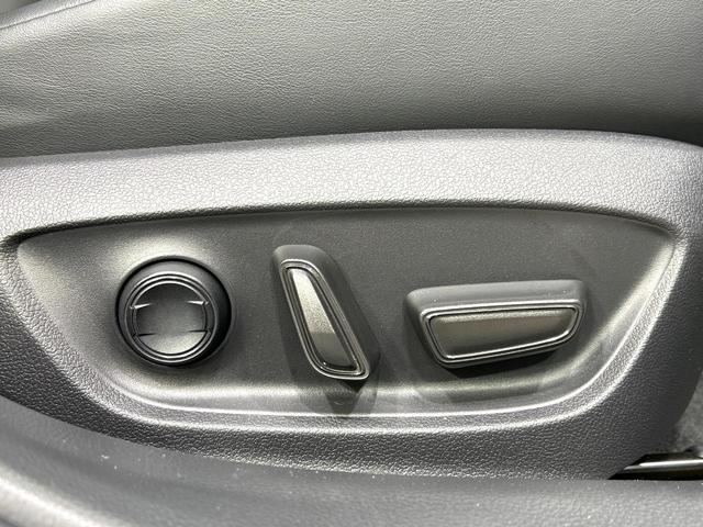 プリウス Ｚ　パノラマルーフ　モデリスタエアロ　純正１２．３型ナビ　全周囲カメラ　シ－トベンチレ－ション　セ－フティセンス　レーダークルーズコントロール　ブラインドスポットモニター　ステアリングヒータ－　禁煙車（42枚目）
