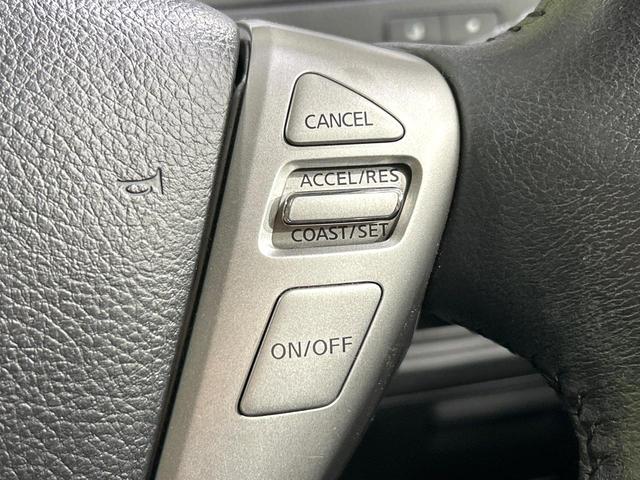 【クルーズコントロール】高速道路もラクラク走行。アクセルを離しても一定速度で走行ができ、長距離運転時の負担を軽減！加速・減速も簡単なスイッチ操作で調整できます。