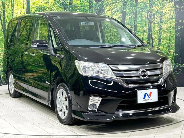 高透明度のガラス皮膜で撥水はもちろん、上質なツヤ・光沢を実現。紫外線や酸性雨から大切な愛車を保護し、色あせ・劣化を防止。「弾スプラッシュコート」、「弾プリミッサコート」からお選びいただけます。