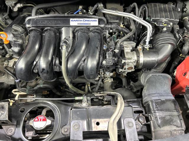 フリード Ｇ・ホンダセンシング　純正ナビ　フリップダウンモニター　バックカメラ　両側パワスラ　ホンダセンシング　アダプティブクルーズコントロール　ドラレコ　ＥＴＣ　アイドリングストップ　禁煙車　ワンオーナー（20枚目）