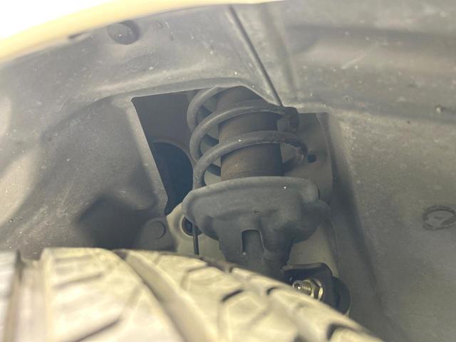 Ｎ－ＢＯＸカスタム Ｌターボ　後期　２トーンカラー　純正８型ナビ　フリップダウンモニター　バックカメラ　両側パワスラ　シ－トヒ－タ－　ドラレコ　ＥＴＣ　ＬＥＤヘッドライト　Ｂｌｕｅｔｏｏｔｈ　禁煙車　ワンオーナー（20枚目）