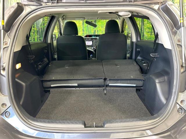 アクア S ナビ バックカメラ スマートキー フルセグTV Bluetooth ビルトインETC オートライト オートエアコン CD/DVD再生 ドアバイザー プライバシーガラス 禁煙車 ワンオーナー(10枚目)