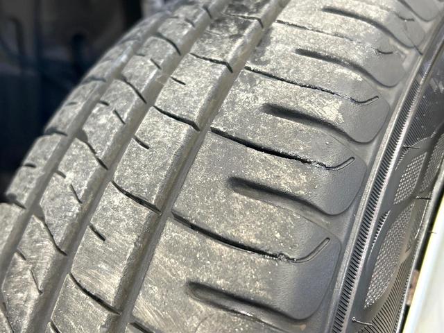 アクア S ナビ バックカメラ スマートキー フルセグTV Bluetooth ビルトインETC オートライト オートエアコン CD/DVD再生 ドアバイザー プライバシーガラス 禁煙車 ワンオーナー(24枚目)