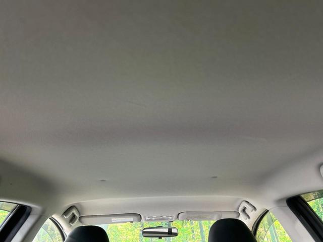 アクア S ナビ バックカメラ スマートキー フルセグTV Bluetooth ビルトインETC オートライト オートエアコン CD/DVD再生 ドアバイザー プライバシーガラス 禁煙車 ワンオーナー(36枚目)