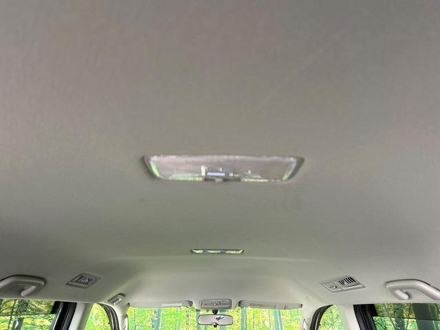 ヴォクシー X 後期 純正ナビ バックカメラ ETC 両側スライドドア キ-レスエントリ- 純正15インチAW 電動格納ミラー デュアルオートエアコン 禁煙車 ワンオーナー(29枚目)