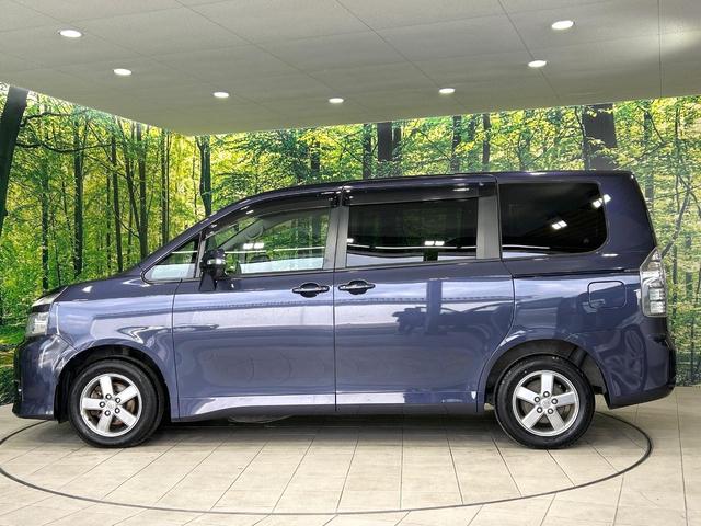 ヴォクシー X 後期 純正ナビ バックカメラ ETC 両側スライドドア キ-レスエントリ- 純正15インチAW 電動格納ミラー デュアルオートエアコン 禁煙車 ワンオーナー(36枚目)