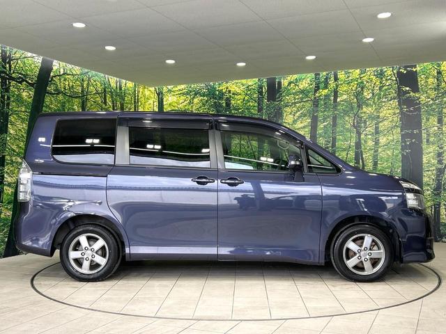 ヴォクシー X 後期 純正ナビ バックカメラ ETC 両側スライドドア キ-レスエントリ- 純正15インチAW 電動格納ミラー デュアルオートエアコン 禁煙車 ワンオーナー(37枚目)