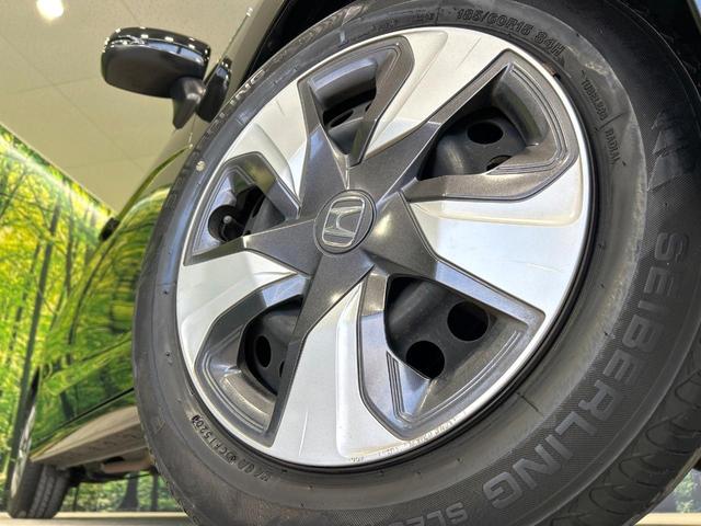 フィットハイブリッド Ｌパッケージ　純正ナビ　バックカメラ　シティブレーキアクティブシステム　クルーズコントロール　ハ－フレザ－シ－ト　ＬＥＤヘッドライト　Ｂｌｕｅｔｏｏｔｈ　スマートキー　ＥＴＣ　禁煙車　ワンオーナー（12枚目）