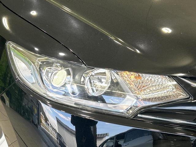 フィットハイブリッド Ｌパッケージ　純正ナビ　バックカメラ　シティブレーキアクティブシステム　クルーズコントロール　ハ－フレザ－シ－ト　ＬＥＤヘッドライト　Ｂｌｕｅｔｏｏｔｈ　スマートキー　ＥＴＣ　禁煙車　ワンオーナー（13枚目）