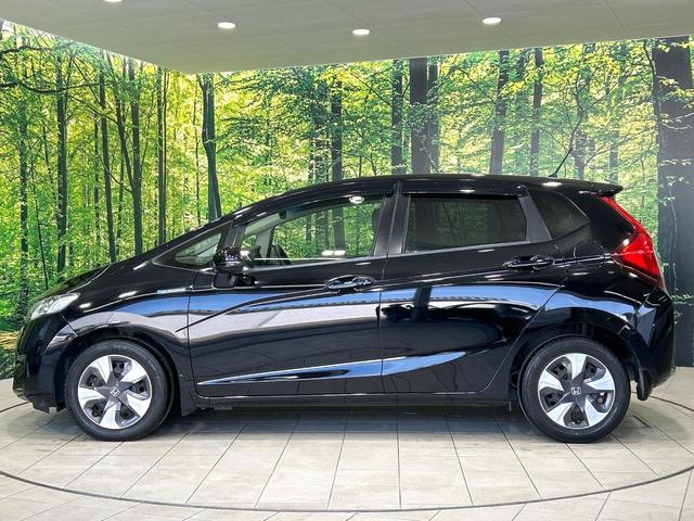 フィットハイブリッド Ｌパッケージ　純正ナビ　バックカメラ　シティブレーキアクティブシステム　クルーズコントロール　ハ－フレザ－シ－ト　ＬＥＤヘッドライト　Ｂｌｕｅｔｏｏｔｈ　スマートキー　ＥＴＣ　禁煙車　ワンオーナー（43枚目）