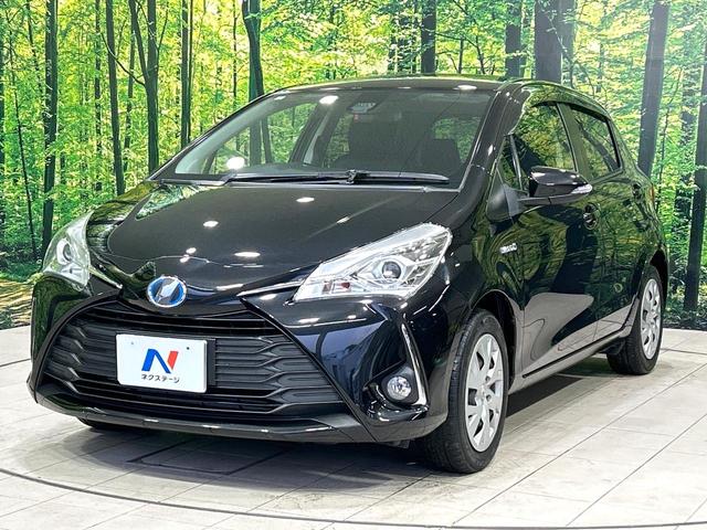 ヴィッツ ハイブリッドU 純正ナビ バックカメラ シ-トヒ-タ- セ-フティセンス クルーズコントロール LEDヘッドライト スマートキー Bluetooth 純正革巻きステアリング 禁煙車 ワンオーナー(21枚目)