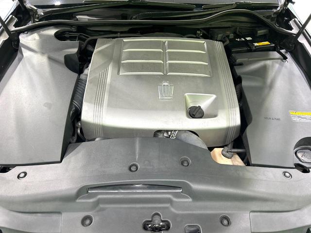 クラウン ２．５アスリート　アニバーサリーエディション　サンルーフ　メ－カ－ナビ　バックカメラ　黒革シート　シ－トベンチレ－ション　パワーシート　クルーズコントロール　ＨＩＤヘッドライト　純正１８インチＡＷ　禁煙車　ワンオーナー（19枚目）