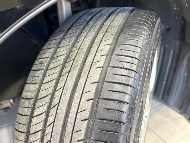 クラウン ２．５アスリート　アニバーサリーエディション　サンルーフ　メ－カ－ナビ　バックカメラ　黒革シート　シ－トベンチレ－ション　パワーシート　クルーズコントロール　ＨＩＤヘッドライト　純正１８インチＡＷ　禁煙車　ワンオーナー（23枚目）