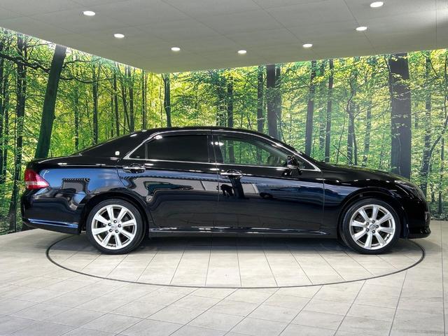 クラウン ２．５アスリート　アニバーサリーエディション　サンルーフ　メ－カ－ナビ　バックカメラ　黒革シート　シ－トベンチレ－ション　パワーシート　クルーズコントロール　ＨＩＤヘッドライト　純正１８インチＡＷ　禁煙車　ワンオーナー（27枚目）