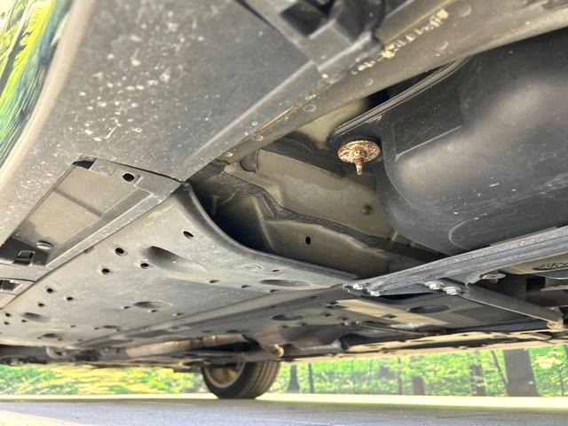 クラウン ２．５アスリート　アニバーサリーエディション　サンルーフ　メ－カ－ナビ　バックカメラ　黒革シート　シ－トベンチレ－ション　パワーシート　クルーズコントロール　ＨＩＤヘッドライト　純正１８インチＡＷ　禁煙車　ワンオーナー（31枚目）