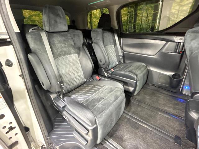 ヴェルファイア ２．５Ｚ　Ａエディション　後期　サンルーフ　純正１０型ナビ　フリップダウンモニター　バックカメラ　両側パワスラ　セ－フティセンス　レーダークルーズコントロール　ＬＥＤヘッドライト　ＥＴＣ　リアオ－トエアコン　禁煙車（10枚目）