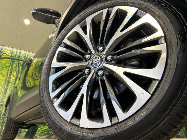 ヤリスクロス ハイブリッドＺ　純正８型ナビ　全周囲カメラ　セ－フティセンス　アダプティブクルーズコントロール　ブラインドスポットモニター　シ－トヒ－タ－　ハ－フレザ－シ－ト　ＬＥＤヘッドライト　ＥＴＣ　禁煙車　ワンオーナー（12枚目）