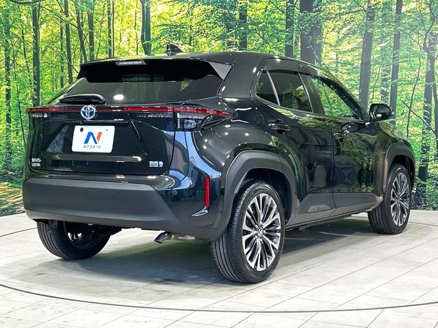 ヤリスクロス ハイブリッドＺ　純正８型ナビ　全周囲カメラ　セ－フティセンス　アダプティブクルーズコントロール　ブラインドスポットモニター　シ－トヒ－タ－　ハ－フレザ－シ－ト　ＬＥＤヘッドライト　ＥＴＣ　禁煙車　ワンオーナー（17枚目）