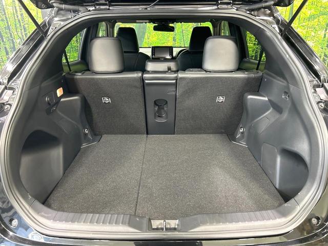 ヤリスクロス ハイブリッドＺ　純正８型ナビ　全周囲カメラ　セ－フティセンス　アダプティブクルーズコントロール　ブラインドスポットモニター　シ－トヒ－タ－　ハ－フレザ－シ－ト　ＬＥＤヘッドライト　ＥＴＣ　禁煙車　ワンオーナー（42枚目）