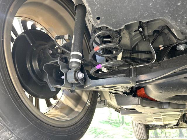 ヤリスクロス ハイブリッドＺ　純正８型ナビ　全周囲カメラ　セ－フティセンス　アダプティブクルーズコントロール　ブラインドスポットモニター　シ－トヒ－タ－　ハ－フレザ－シ－ト　ＬＥＤヘッドライト　ＥＴＣ　禁煙車　ワンオーナー（50枚目）