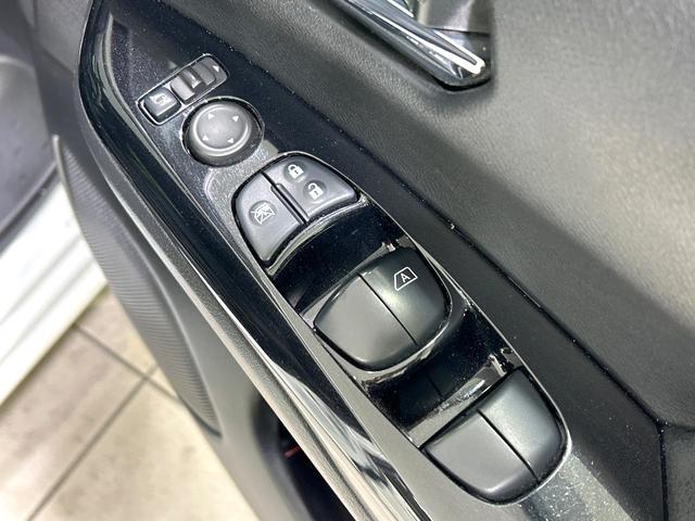 セレナ ニスモ 純正9型ナビ フリップダウンモニター 全周囲カメラ 両側パワスラ プロパイロット エマージェンシーブレーキ ドラレコ ETC リアオ-トエアコン Bluetooth 禁煙車 ワンオーナー(42枚目)